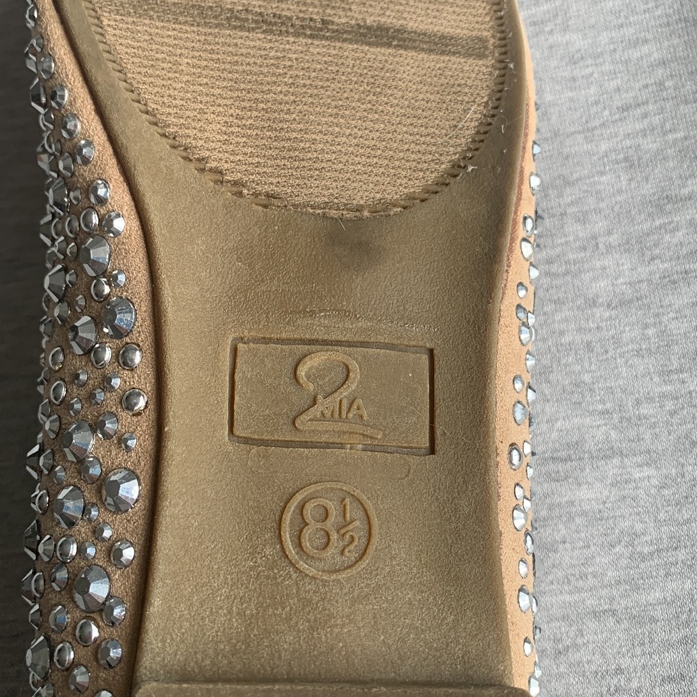 Women’s Flats Shoes - Picture 4 of 5